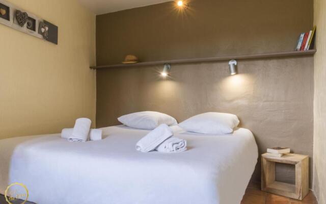 Les Garrigues de la Vallée des Baux