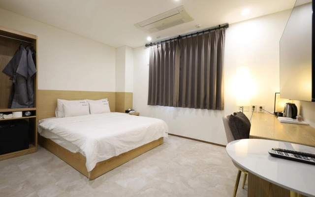 TRT Hotel