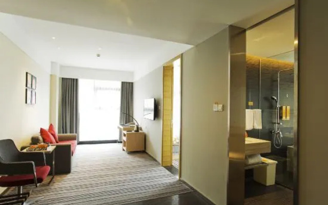 Tianjin U Hotel