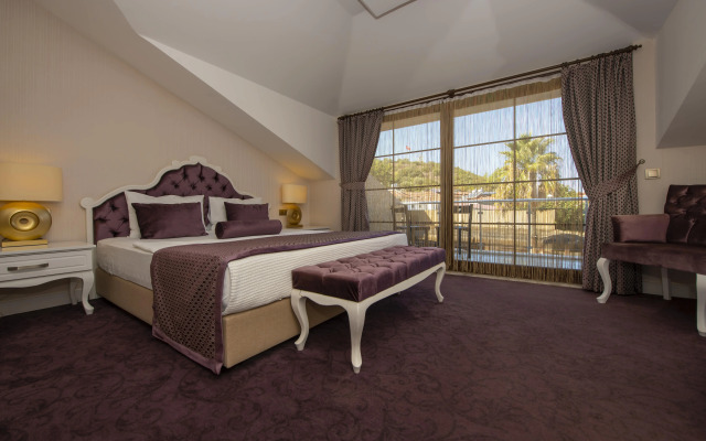 Han Deluxe Hotel