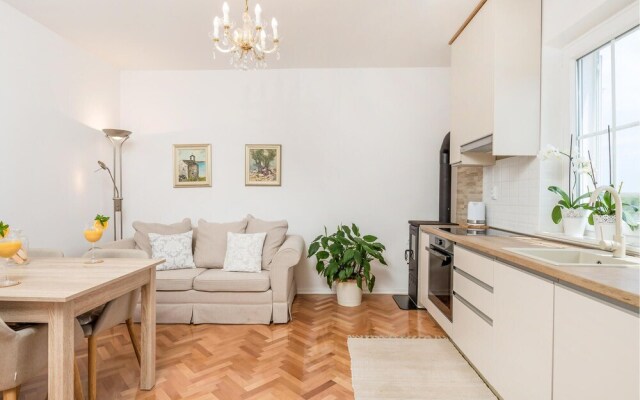 Nice Home in Povljana With Wifi and 2 Bedrooms