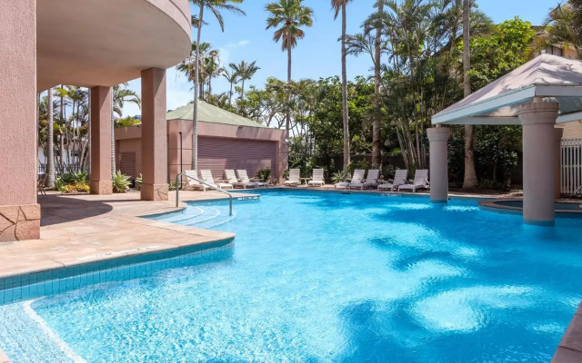Oaks Gold Coast Hotel