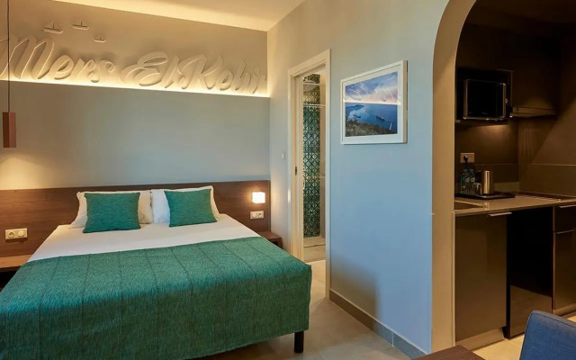 M Suite Hotel