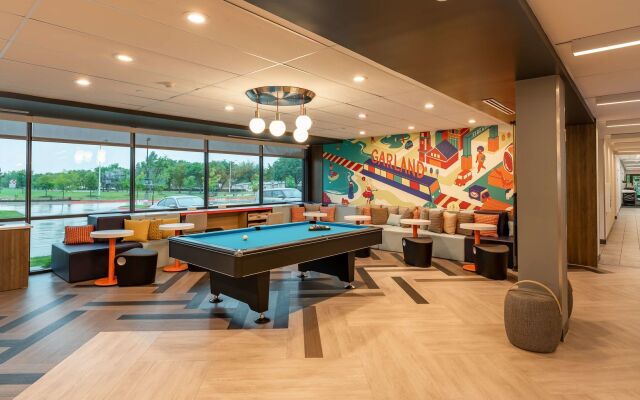 Tru by Hilton Garland Richardson