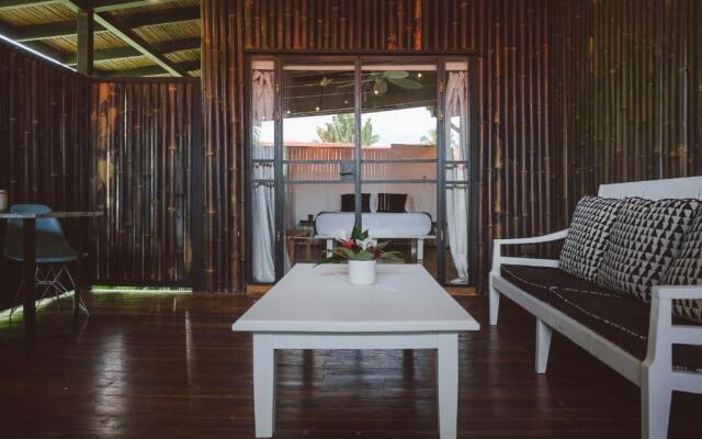 La Negra Surf Hotel & Soda