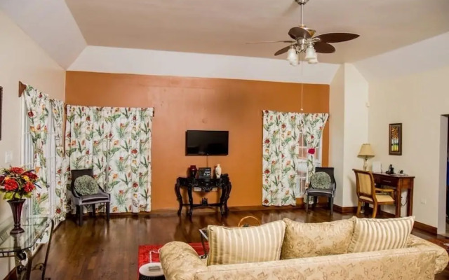 Villa Solstice Luxury 4 Bedroom