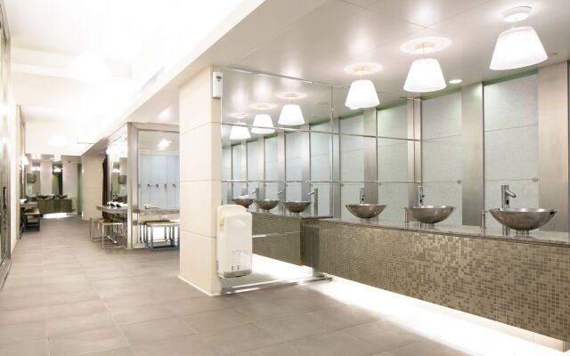 Kowloon Harbourfront Hotel