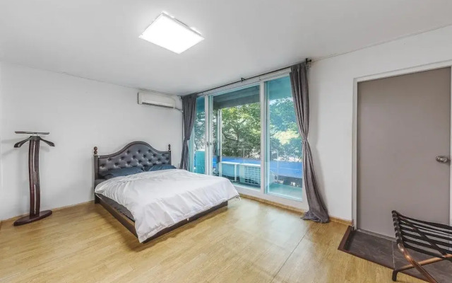 Gapyeong Clubviva Spa Pension