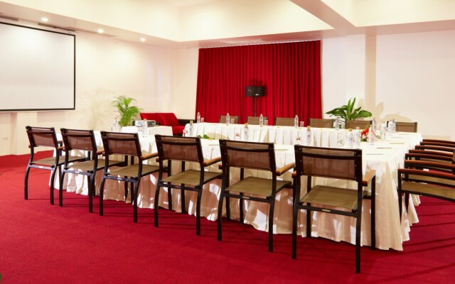 Nai Yang Beach Resort & Spa