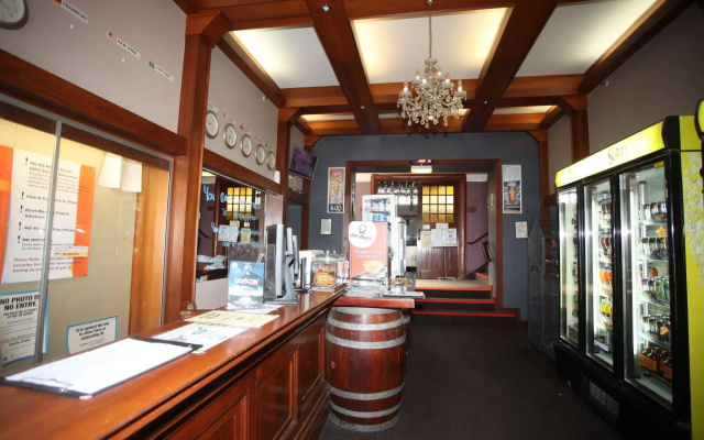The Old Swan Barracks - Hostel