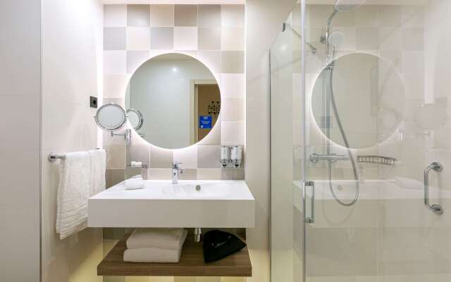 Отель Hampton by Hilton Alcobendas Madrid