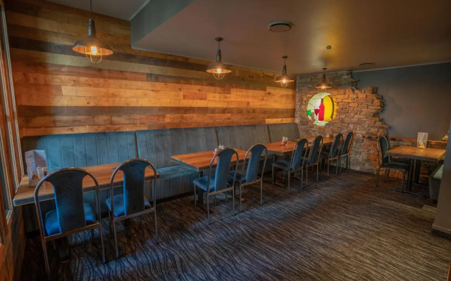 Distinction Luxmore Hotel