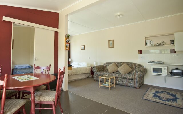 The Station House Motel