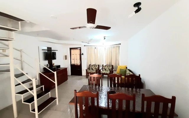 Praiamar Guest House