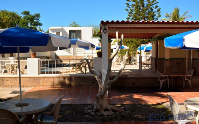 Eco Bay Hotel y Restaurant
