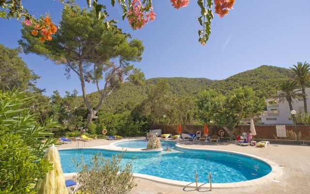 Apartamentos Cala LLonga Playa Ibiza