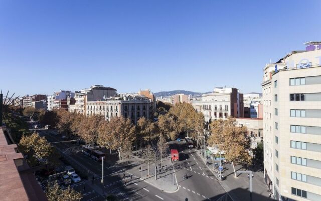 AB Paral·lel Spacious Apartments