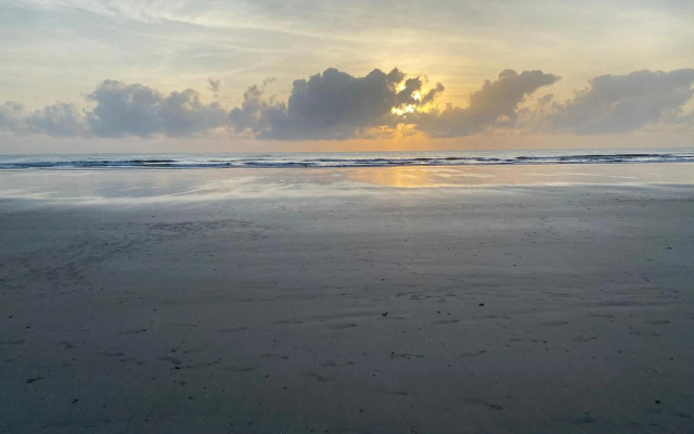 Isix Seaview 2R2B at Timurbay Pantai Balok Kuantan Pahang