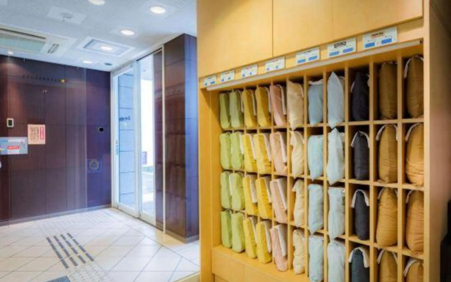 Super Hotel Subway Tanimachi 4-chome Exit 6