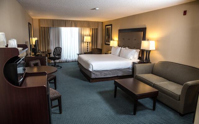 Holiday Inn Express Hotel & Suites Detroit-Novi by IHG