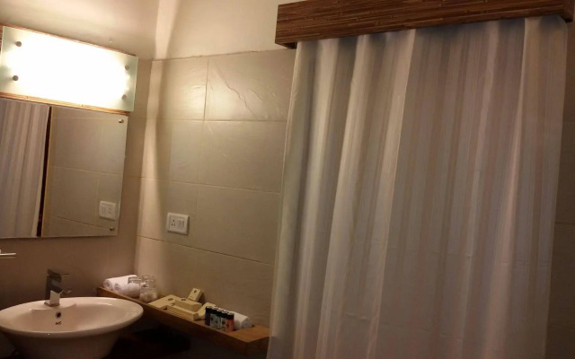Lemon Tree Wildlife Resort, Bandhavgarh