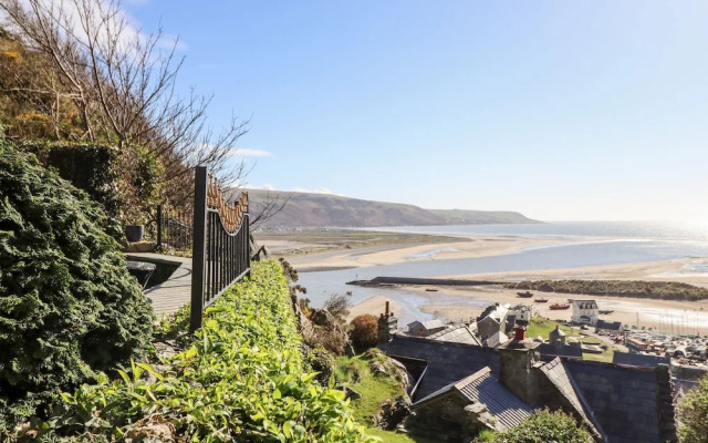 Ty'n-y-ffynnon Cottage