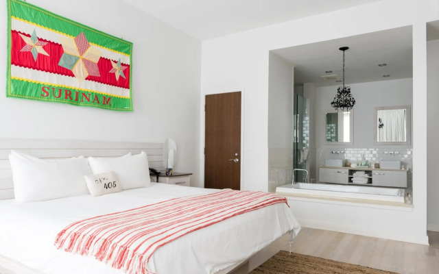 Bungalow Hotel