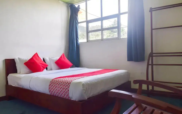 OYO 453 Hotel Green Palace