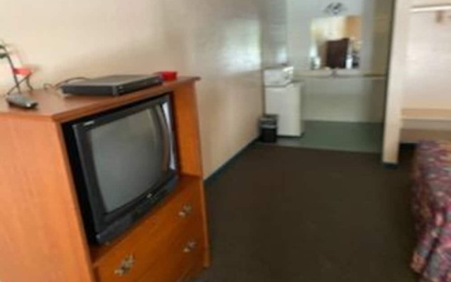 OYO Hotel McCormick Hwy 378, SC