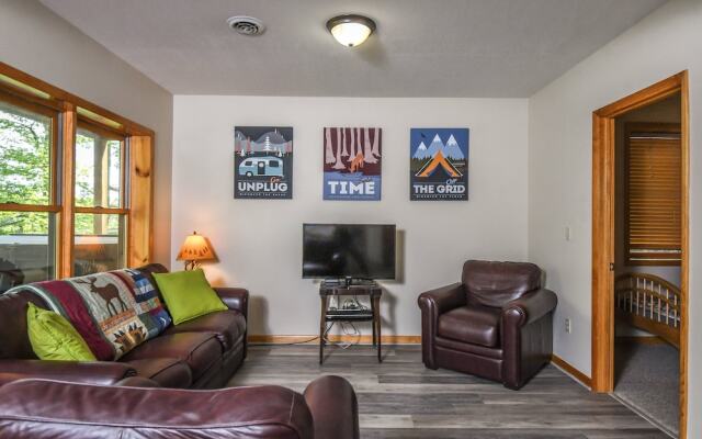 Toasted Marshmallow Lodge