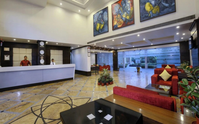 TreeHouse Hotel Club & Spa