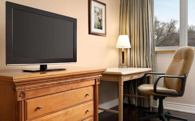 Travelodge By Wyndham Richmond Hill