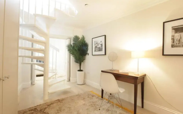 Newly Refurbished 1 Bedroom in Vibrant Notting Hill