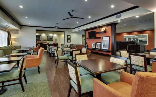Hampton Inn Vernon