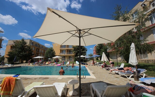 Sunny Day 5 Menada Apartments