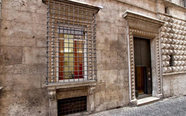 Santacroce Guest House