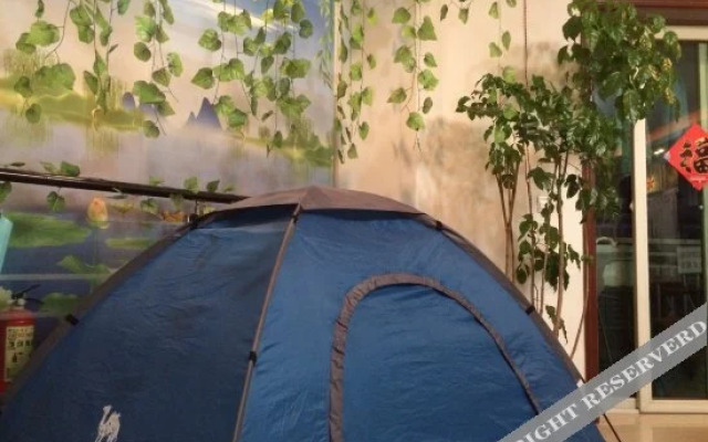 Red-Star Youth Hostel