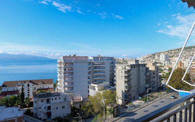 "sion Saranda Apartment 21 , a Three Bedroom Apartment in the Center of the City"