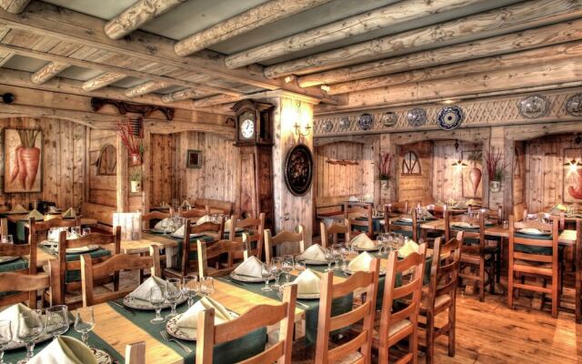 Pretty Apartment Just 300 Meters From the Slopes in Tignes