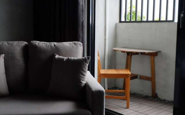 CoffeeLoft Inn &  Café