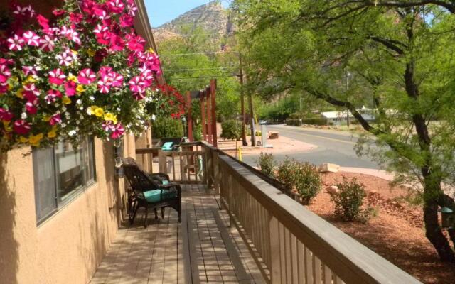 Whispering Creek B&B