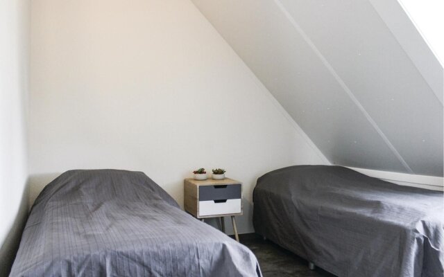Nice Home in Wemeldinge With 3 Bedrooms and Wifi