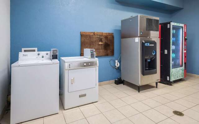 Motel 6 Mineral Wells, TX