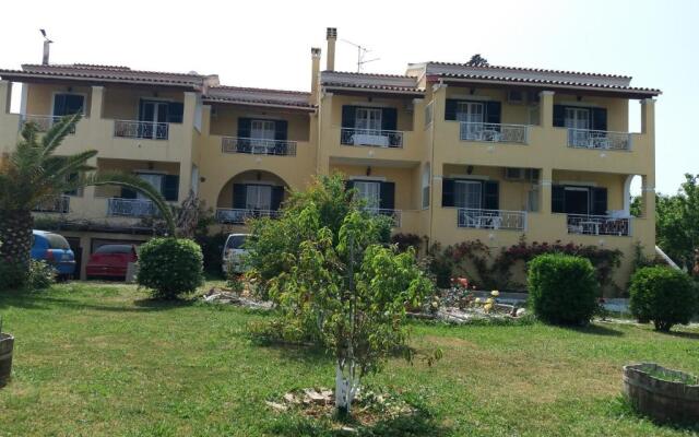 Athineos Apartments