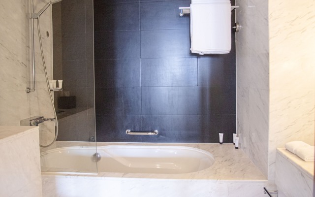 Fashion Avenue Dubai Mall Luxury Residences