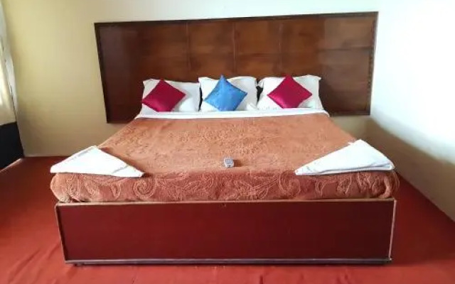 GreenLands Youth Hostel And International Tourist Home