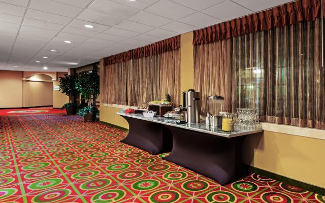 Holiday Inn Hotel & Suites Springfield - I-44, an IHG Hotel