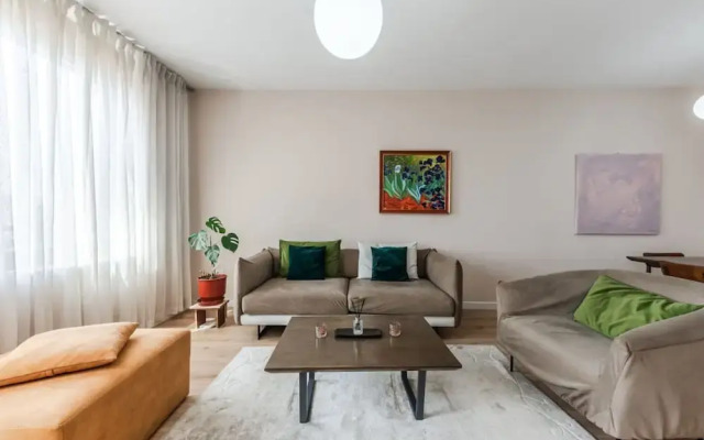 2-br Apartment Close to Radio Shkodra Roger That