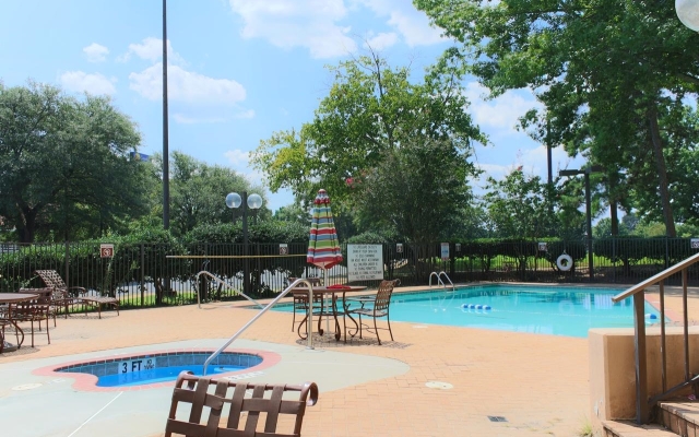 Ramada Plaza by Wyndham Atlanta Airport