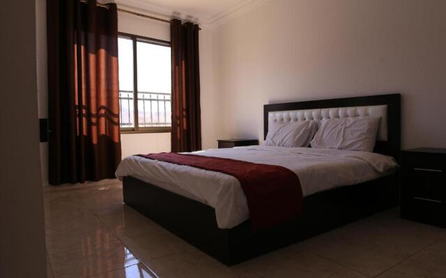 Weekend Hotel